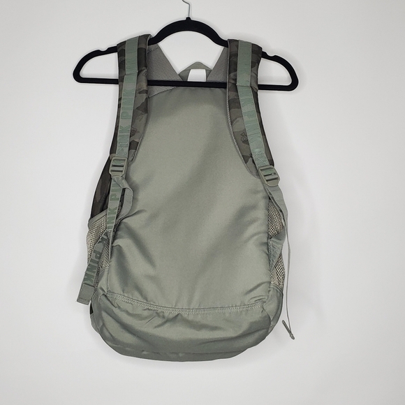 Victoria's Secret Campus Backpack Green Camo Print Roomy Padded Straps Carry All - Picture 4 of 16